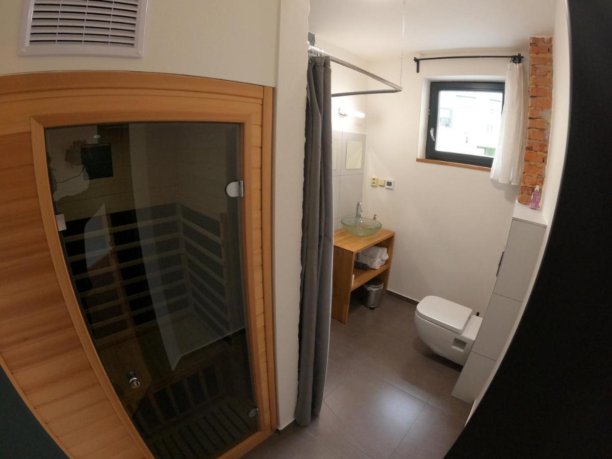 Gusto Hotel Krnov Luaran gambar