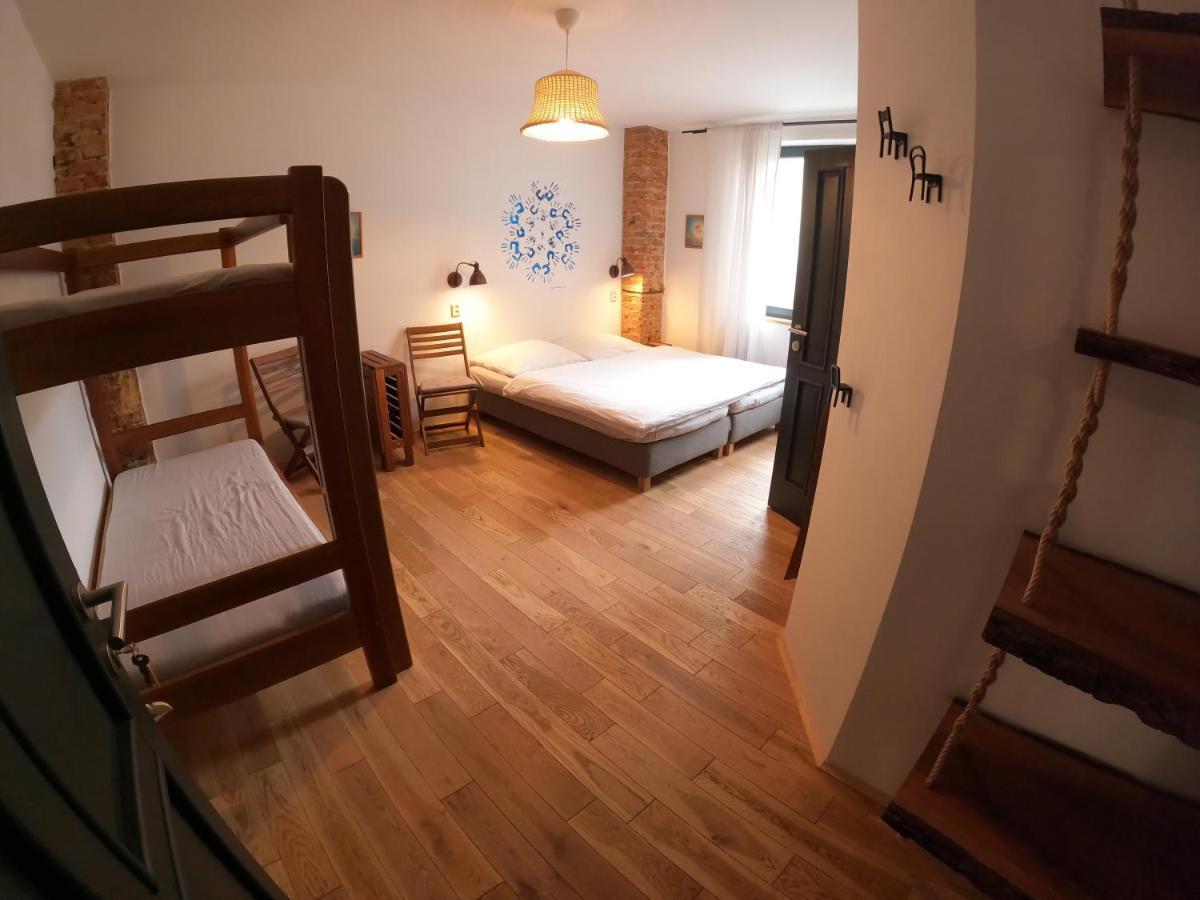 Gusto Hotel Krnov Luaran gambar